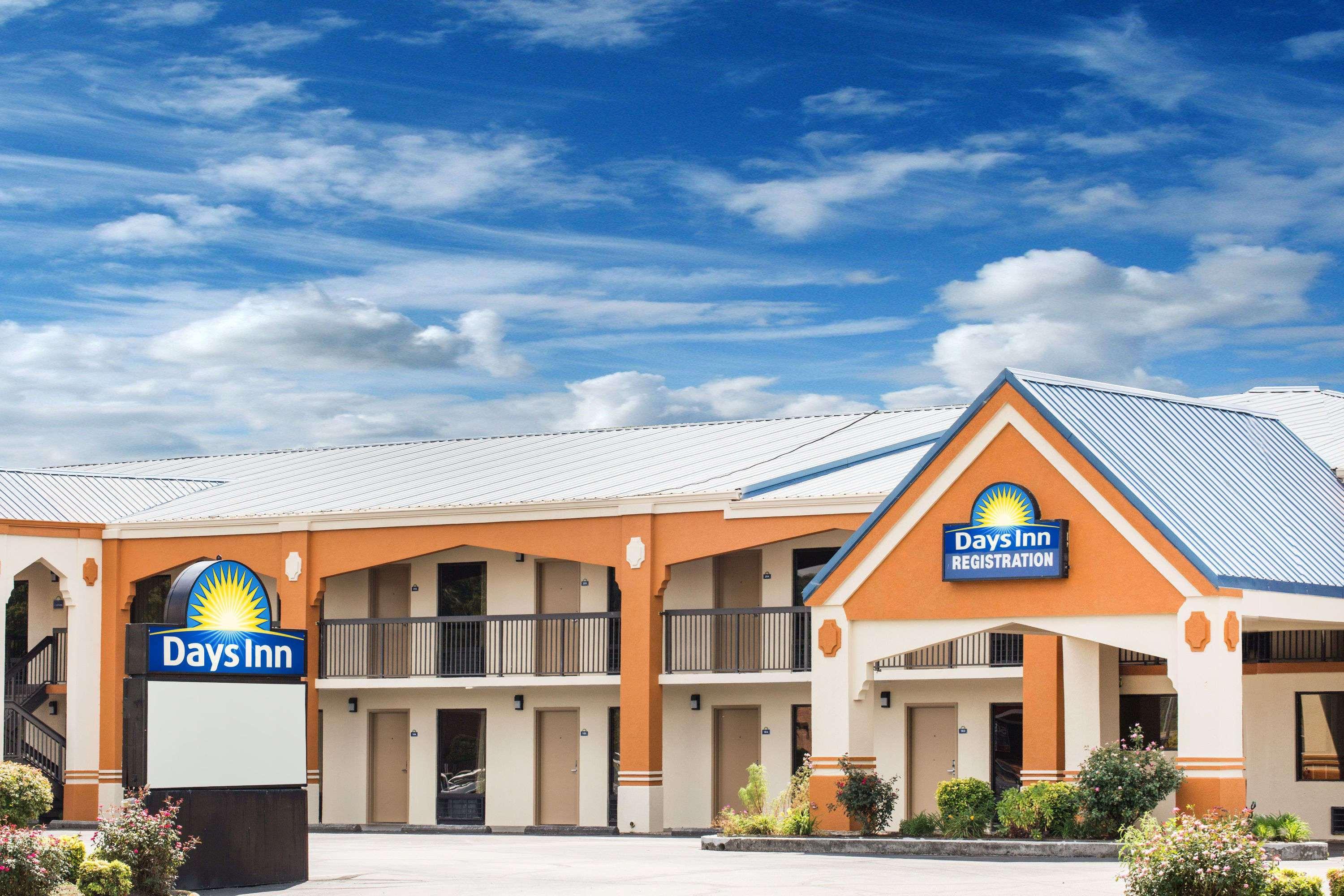 Days Inn By Wyndham Athens Ngoại thất bức ảnh